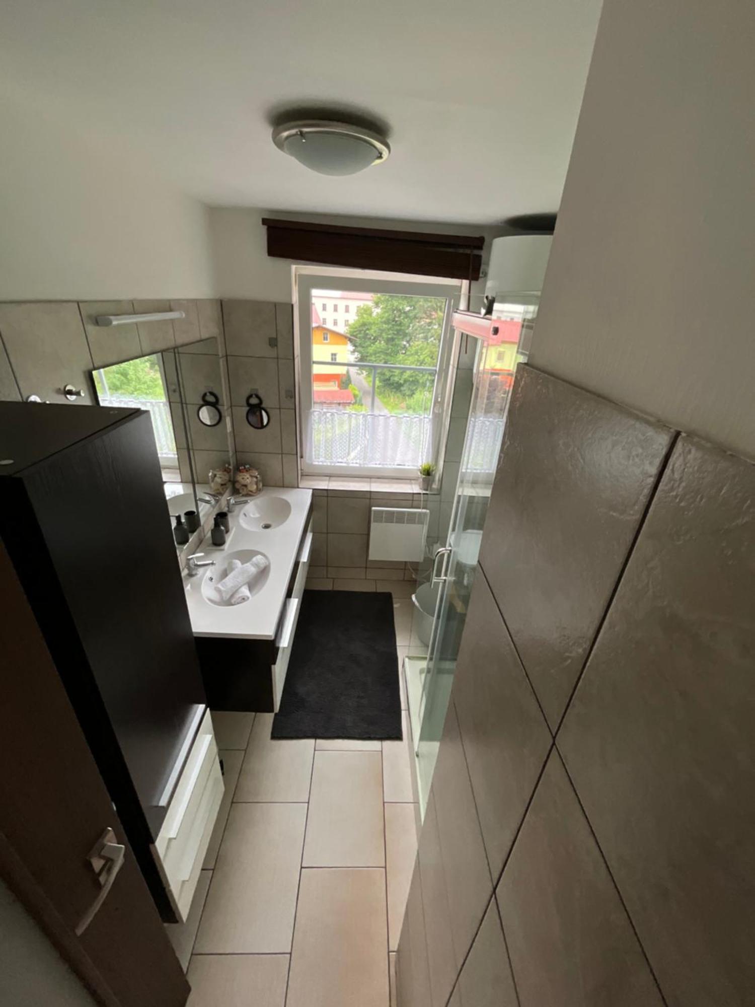 Apartment Owl Korenov Bagian luar foto